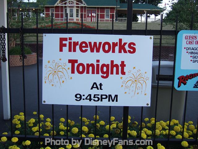 File:Fireworks2006.jpg