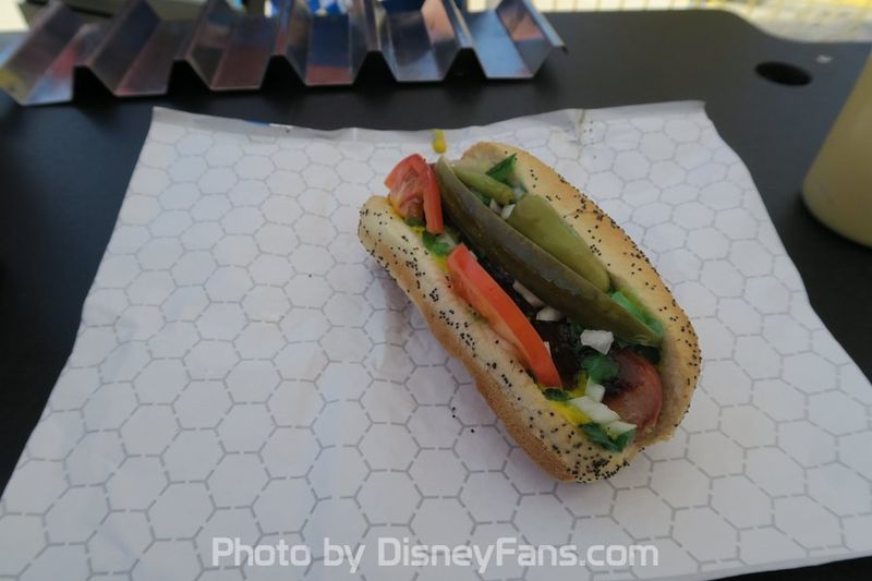 File:KlementsChicagoDog2017.jpg
