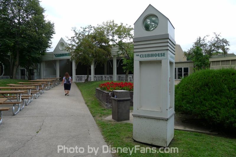 File:Clubhouse2016.jpg
