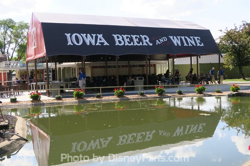 File:IowaBeerAndWine2017.jpg